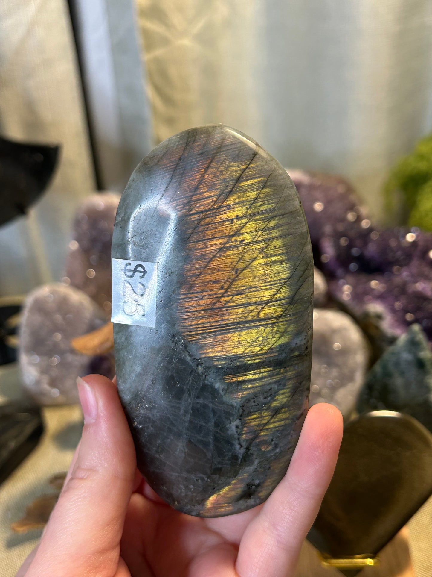 Labradorite Large Palm 25a
