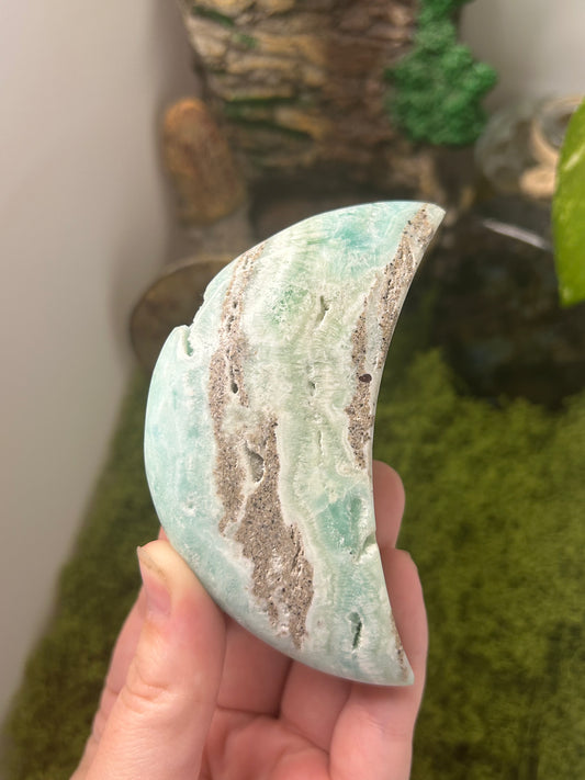 Caribbean Calcite Moon