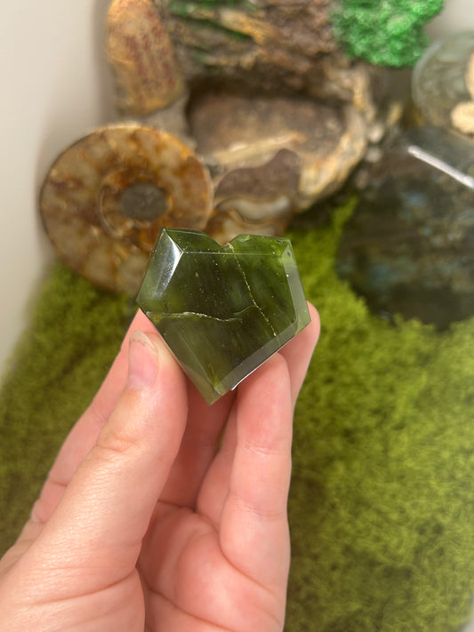 Transparent Serpentine Faceted Heart 6